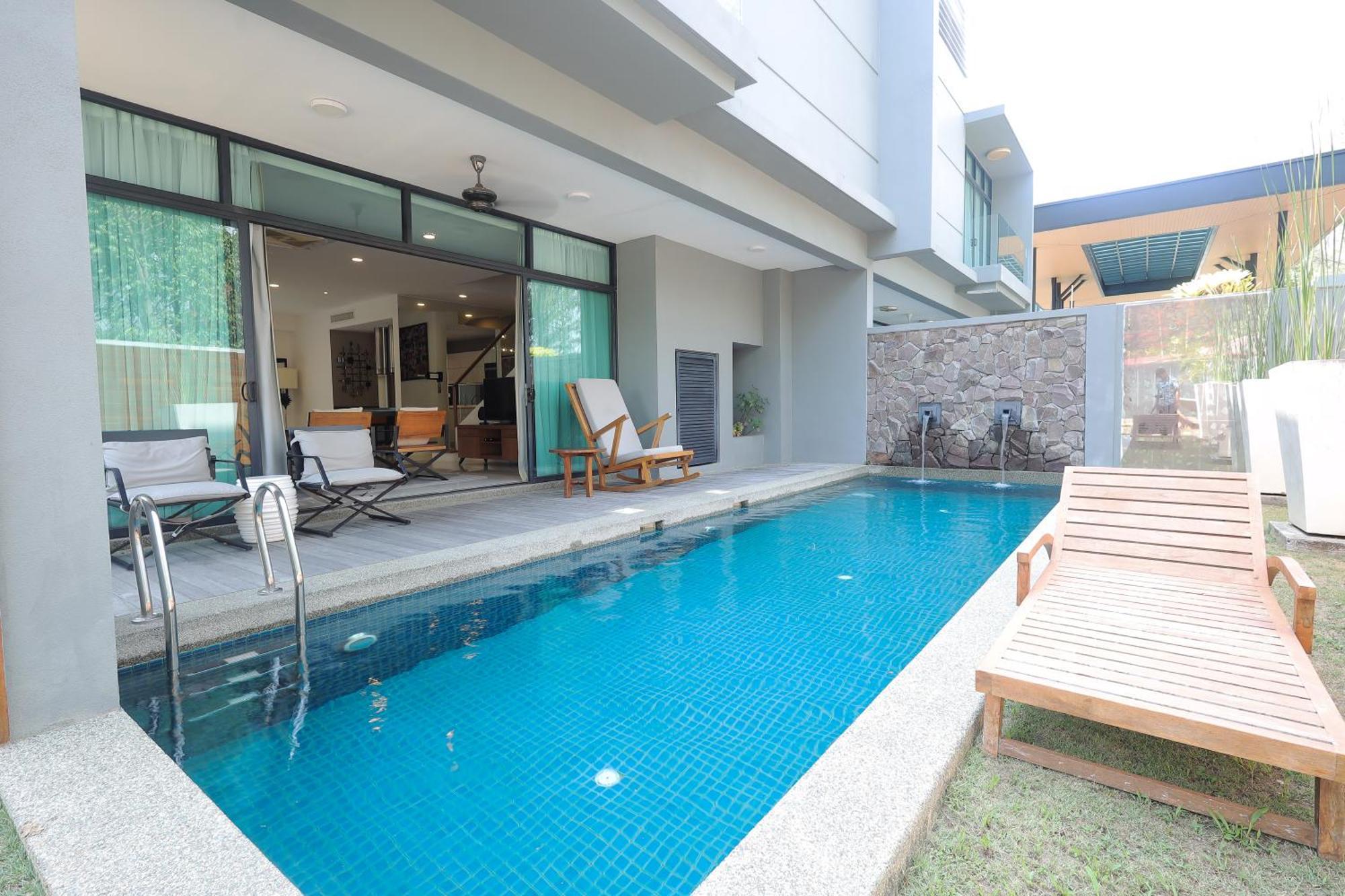 The Riyaz Lavanya Langkawi Pantai Cenang  Eksteriør bilde A pool at a private house